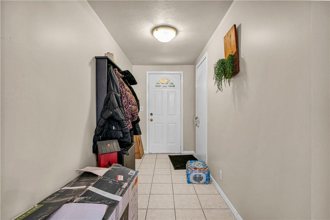 7791 National Pike, Uniontown, PA 15401