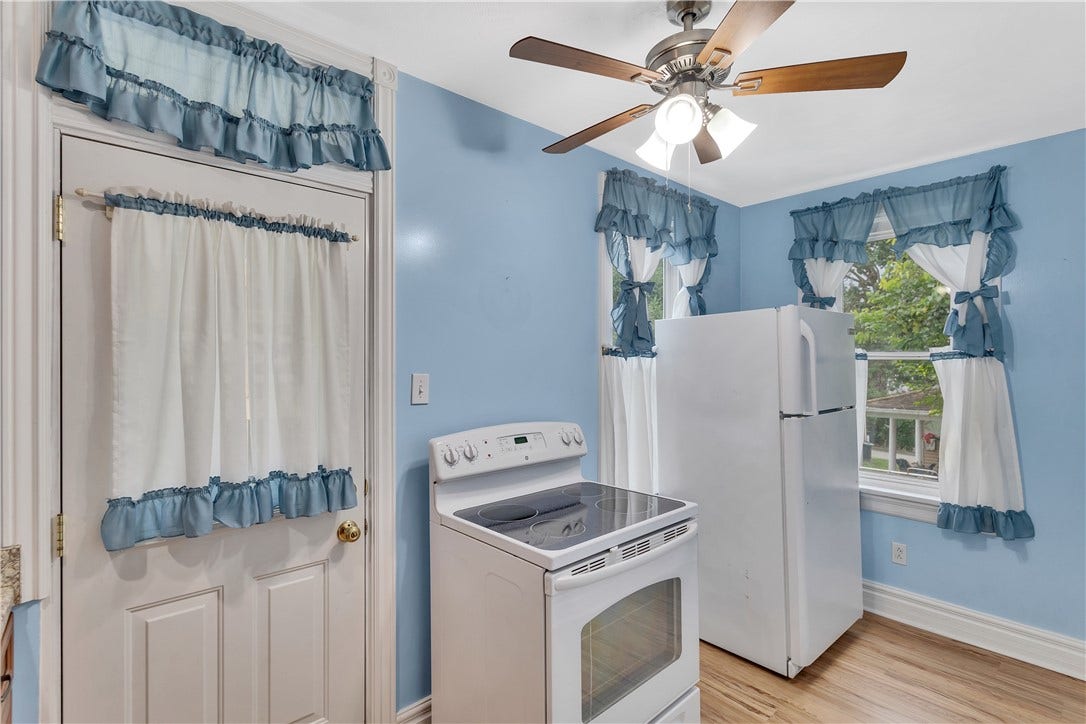 524 8th St, Irwin, PA 15642