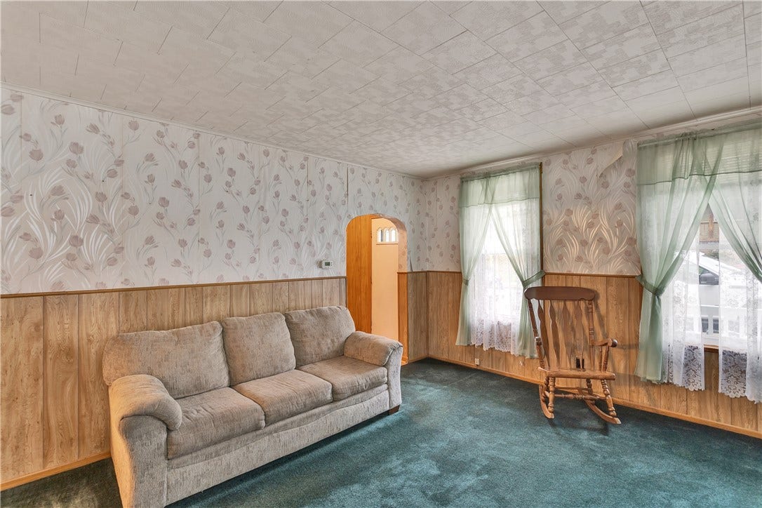 524 8th St, Irwin, PA 15642 524 8th St, Irwin, PA 15642