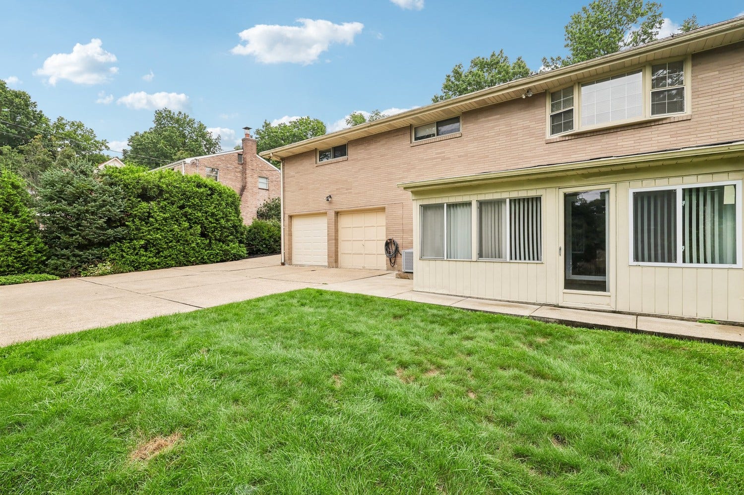 1616 Branning Road, Pittsburgh, PA 15235 1616 Branning Road, Pittsburgh, PA 15235