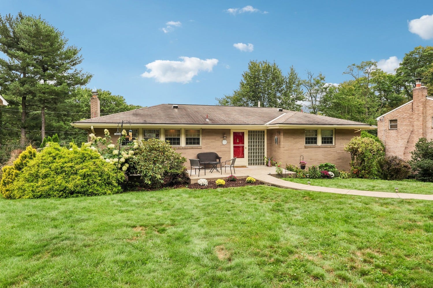 1616 Branning Road, Pittsburgh, PA 15235 1616 Branning Road, Pittsburgh, PA 15235