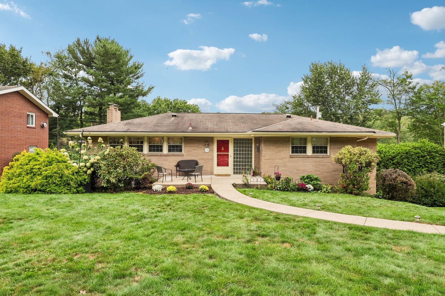 1616 Branning Road, Pittsburgh, PA 15235 1616 Branning Road, Pittsburgh, PA 15235