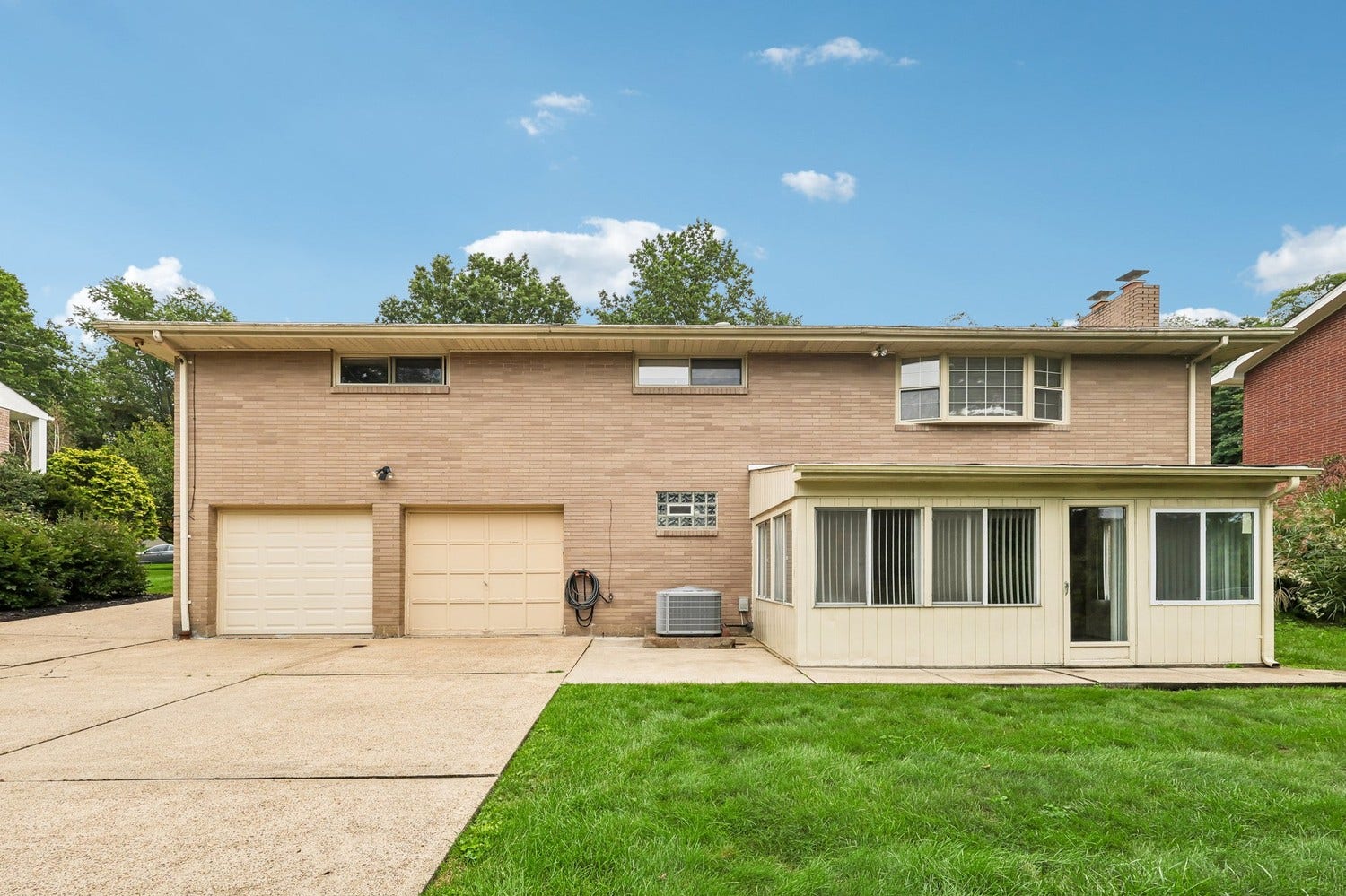 1616 Branning Road, Pittsburgh, PA 15235 1616 Branning Road, Pittsburgh, PA 15235