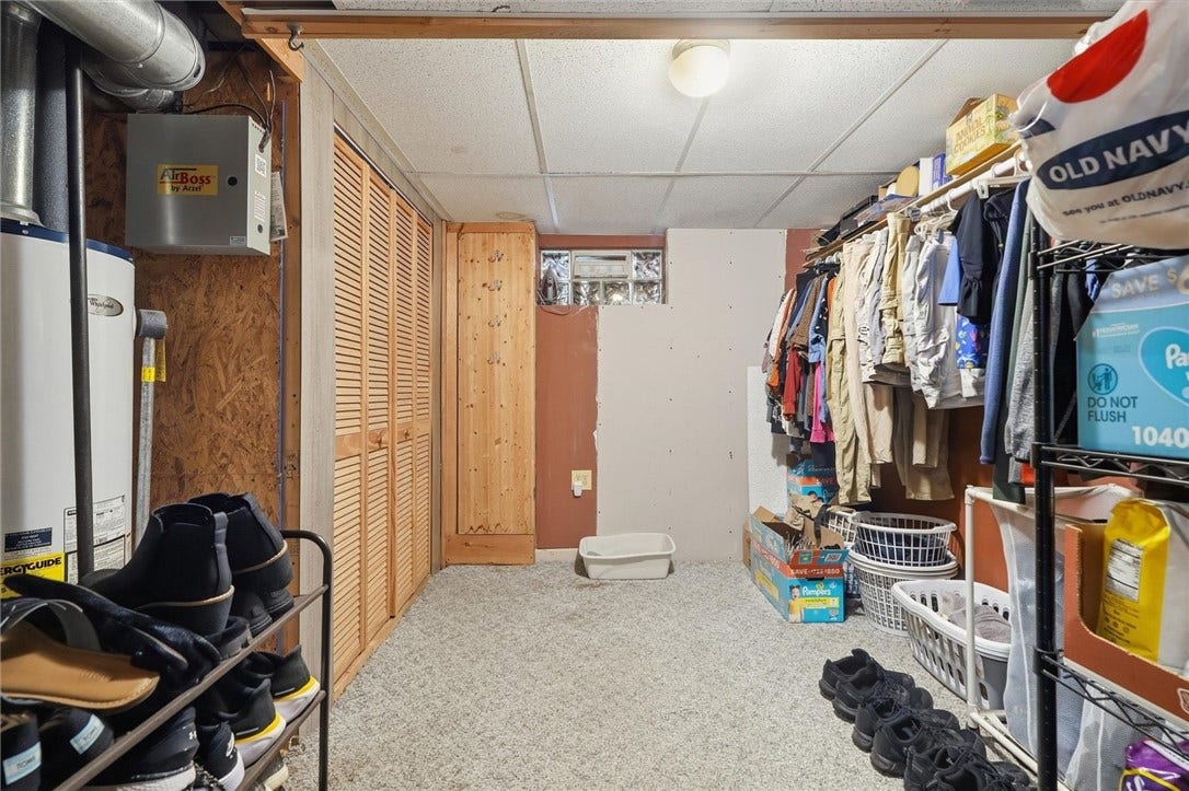 163 Van Dr, Connellsville, PA 15425