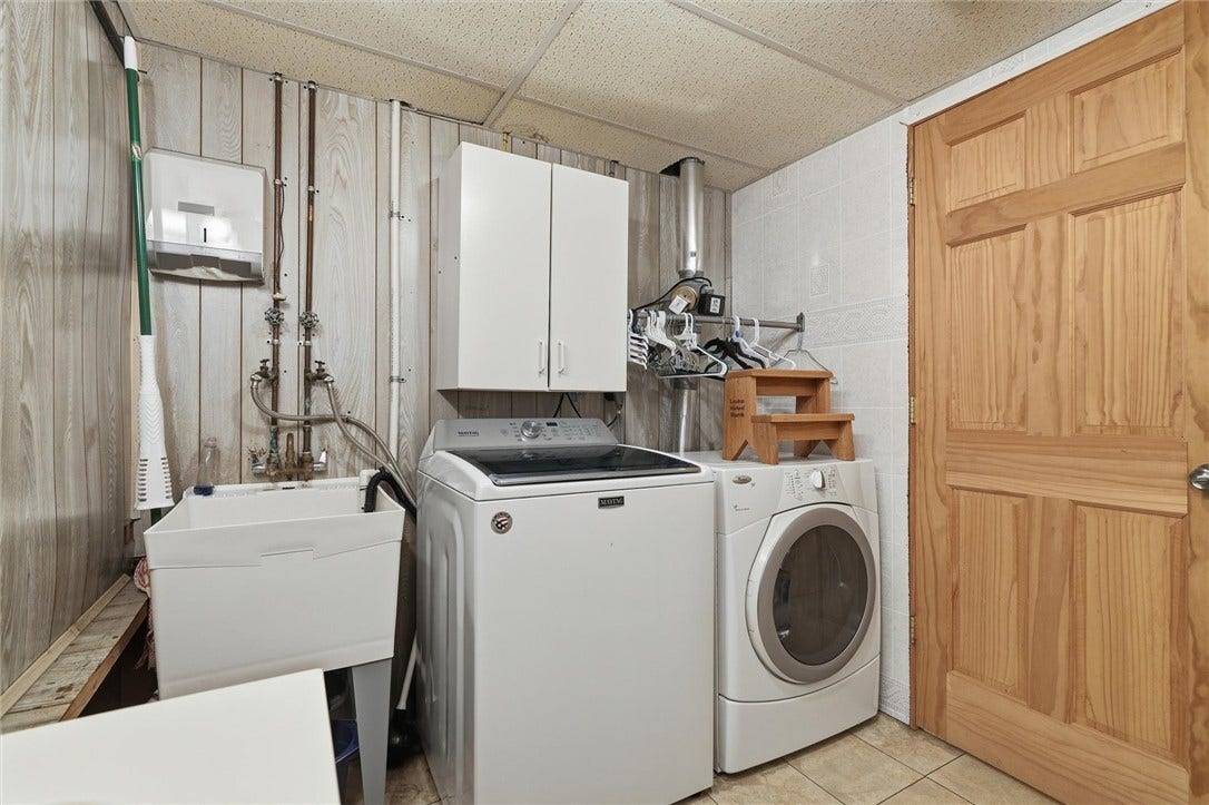 163 Van Dr, Connellsville, PA 15425