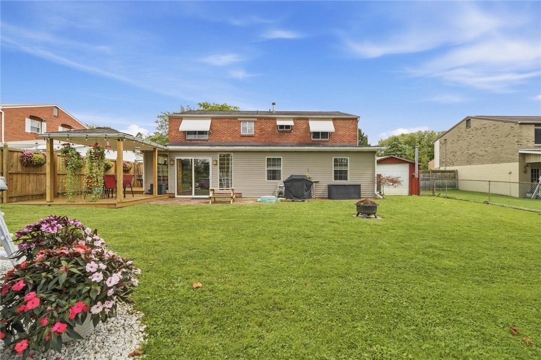 163 Van Dr, Connellsville, PA 15425