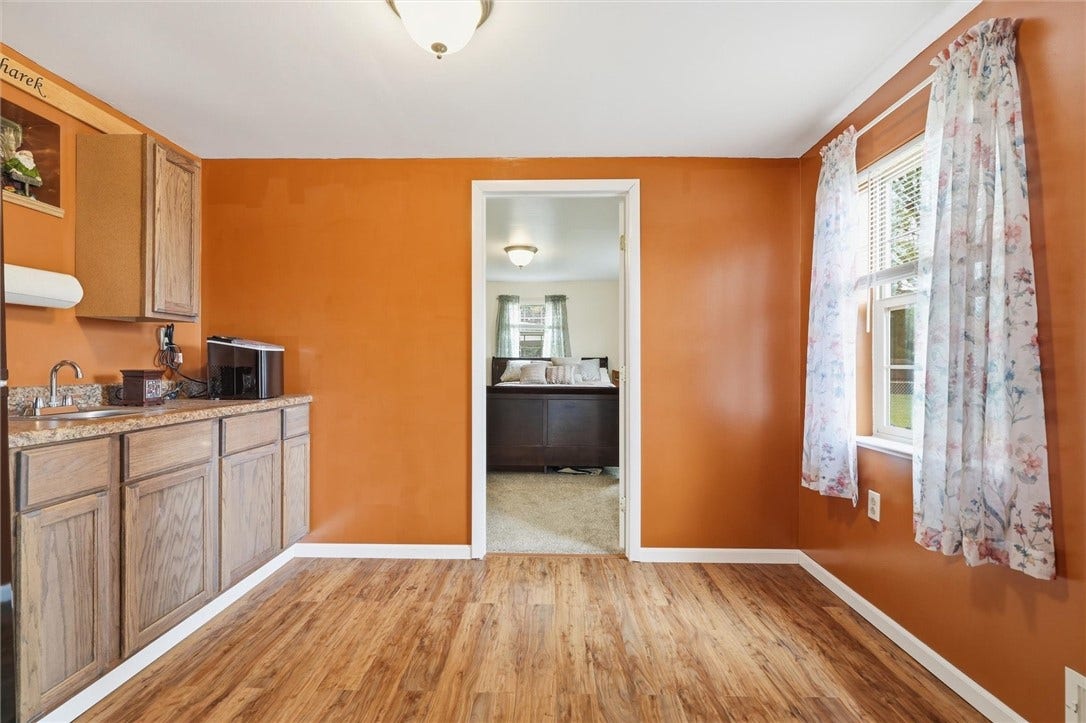 163 Van Dr, Connellsville, PA 15425
