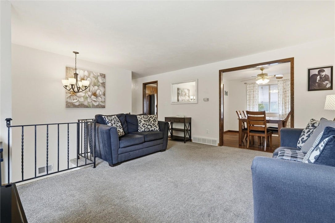 163 Van Dr, Connellsville, PA 15425