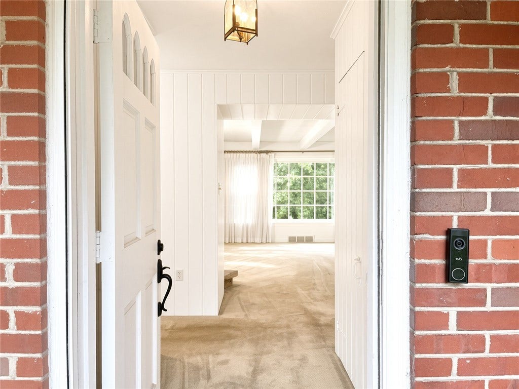 231 Greenridge Rd., Greensburg, PA 15601