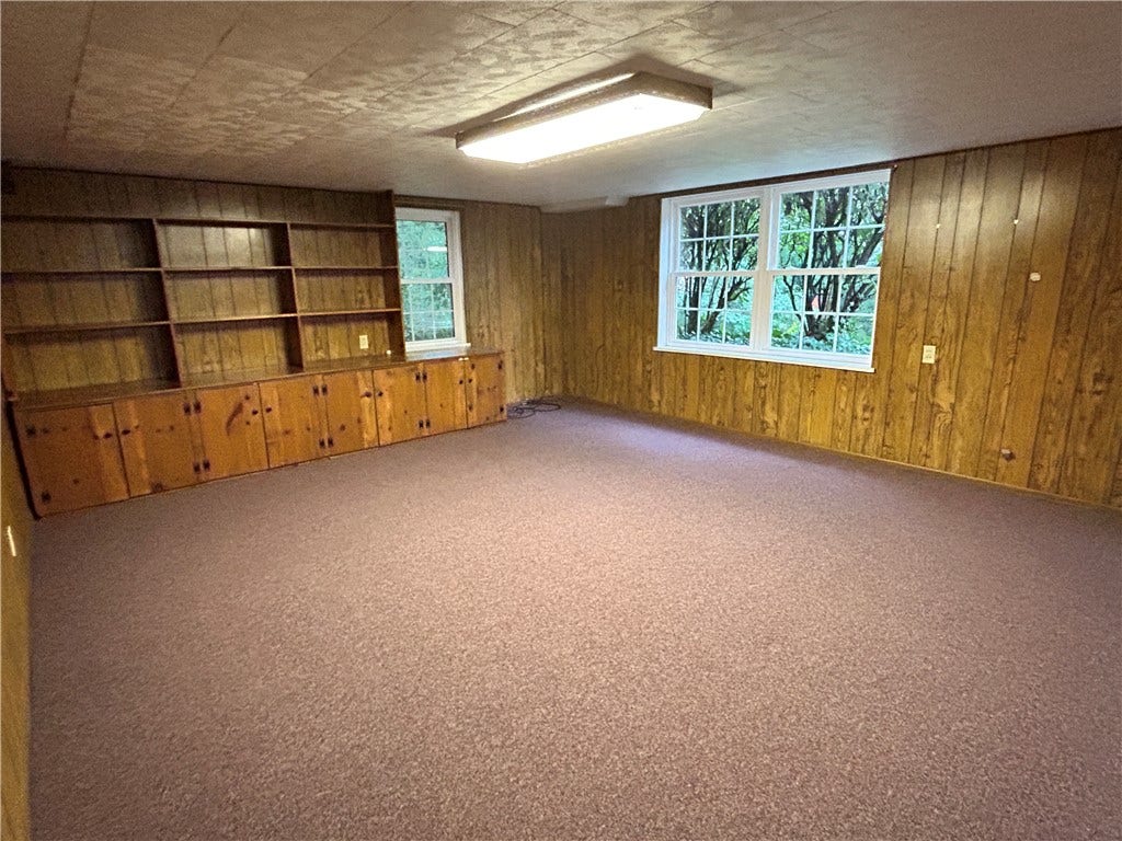 231 Greenridge Rd., Greensburg, PA 15601