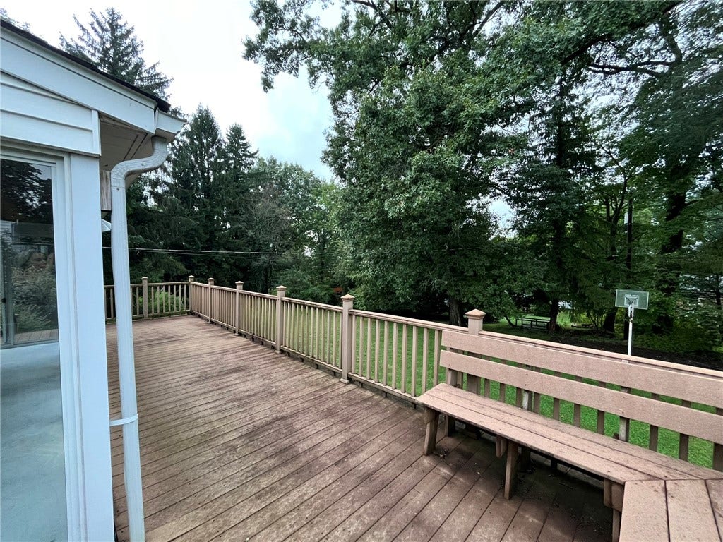 231 Greenridge Rd., Greensburg, PA 15601
