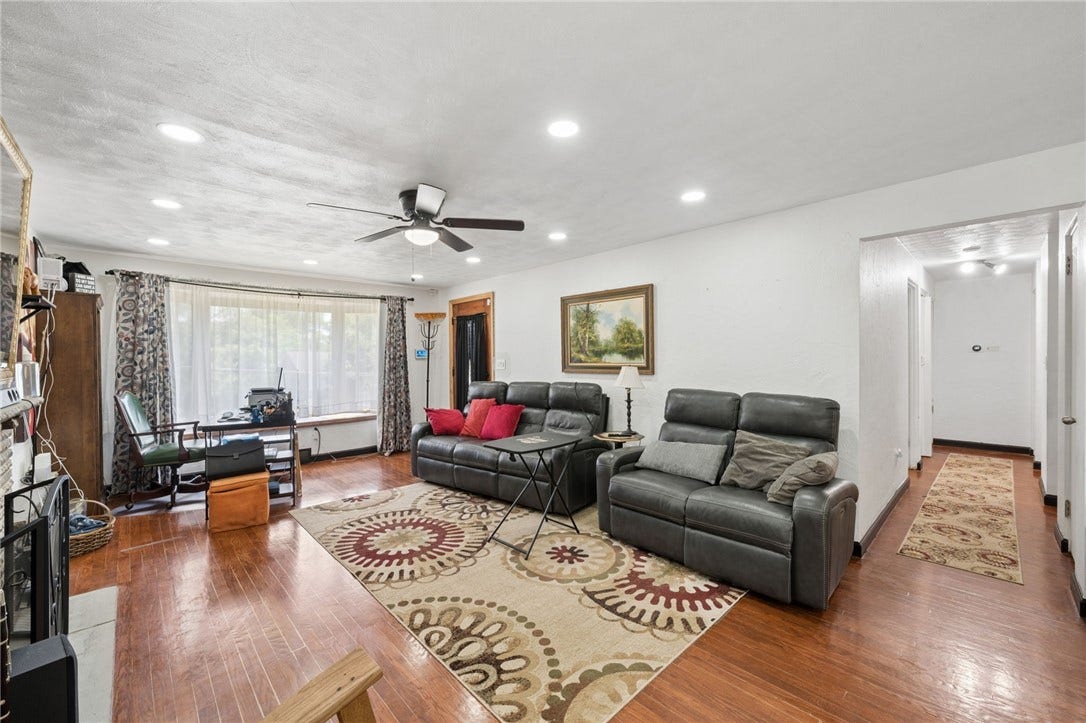 3344 Altherton Dr, Bethel Park, PA 15102