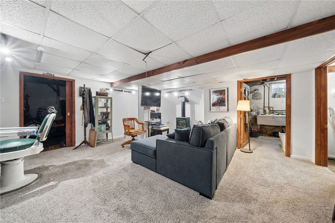 3344 Altherton Dr, Bethel Park, PA 15102