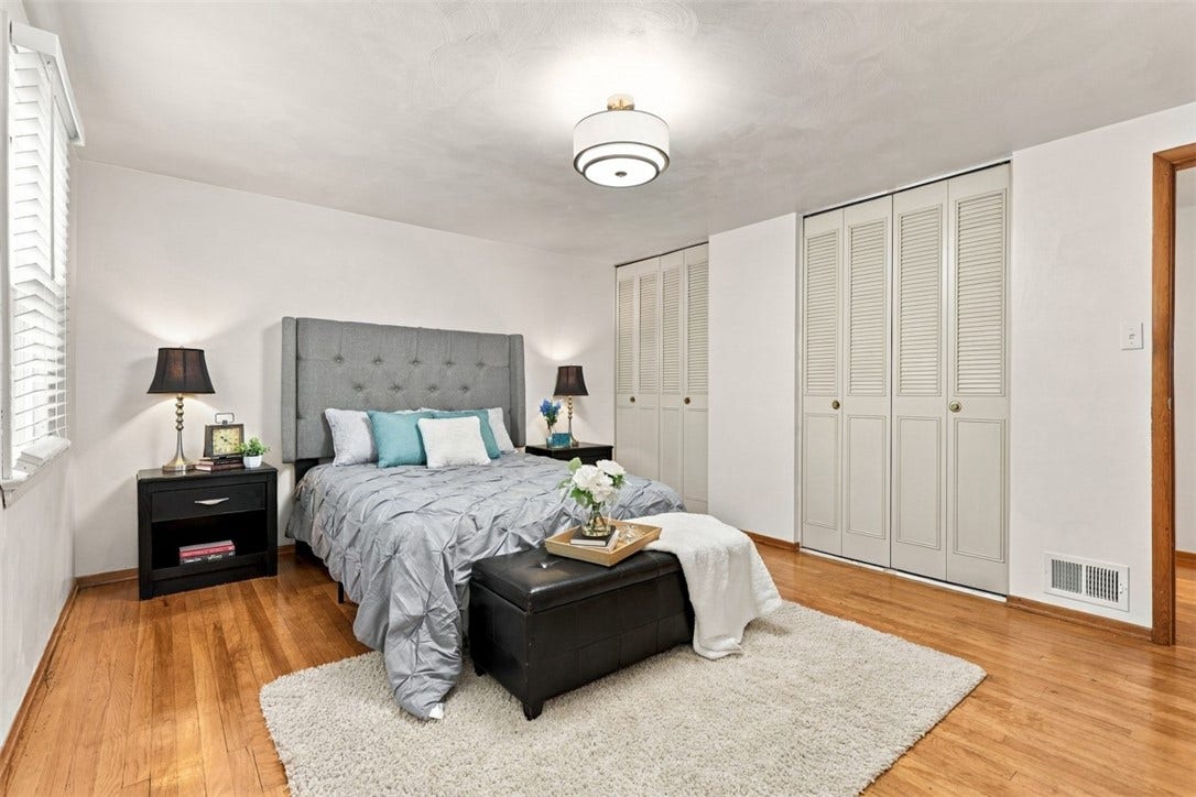 1260 Delfield, Bethel Park, PA 15102