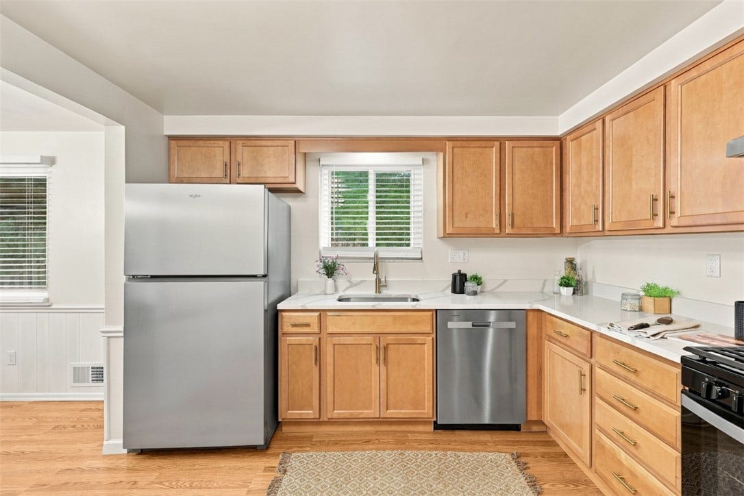 1260 Delfield, Bethel Park, PA 15102
