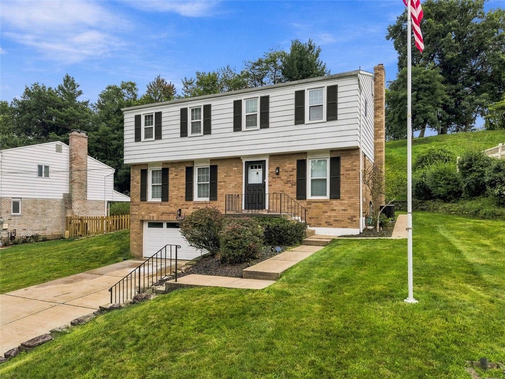 1260 Delfield, Bethel Park, PA 15102