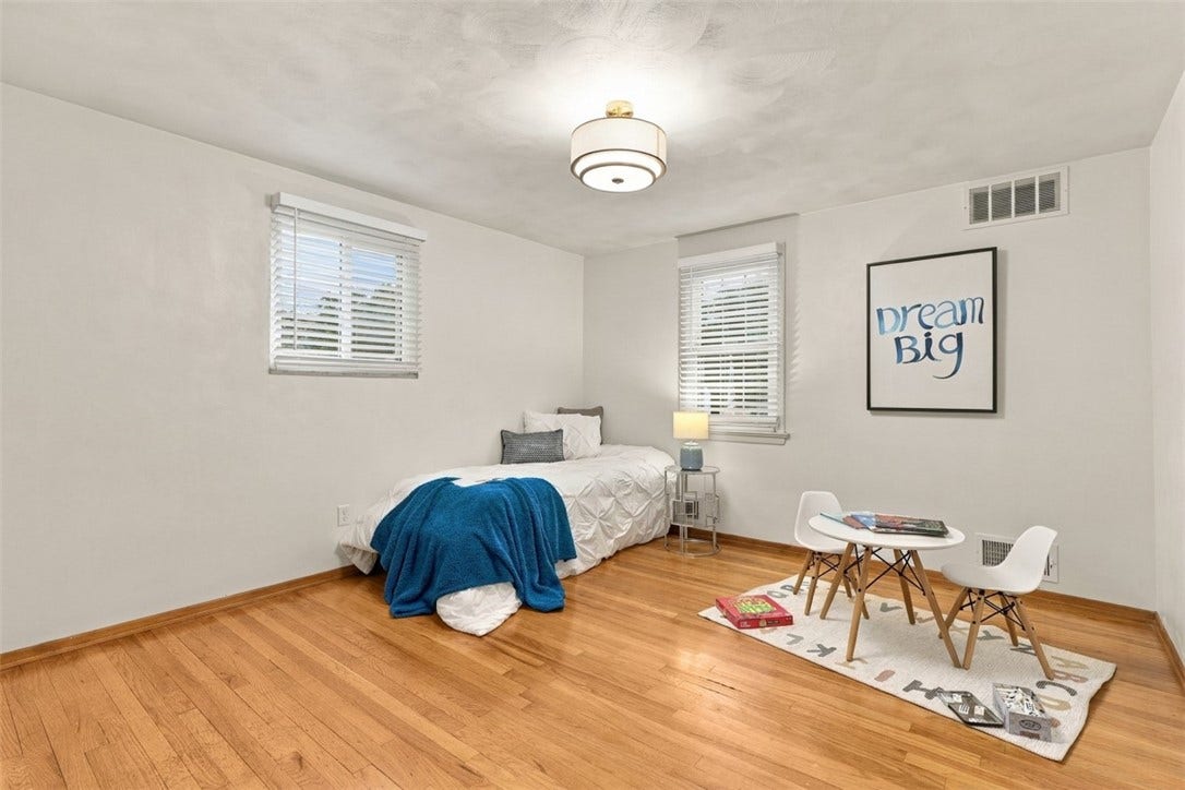 1260 Delfield, Bethel Park, PA 15102