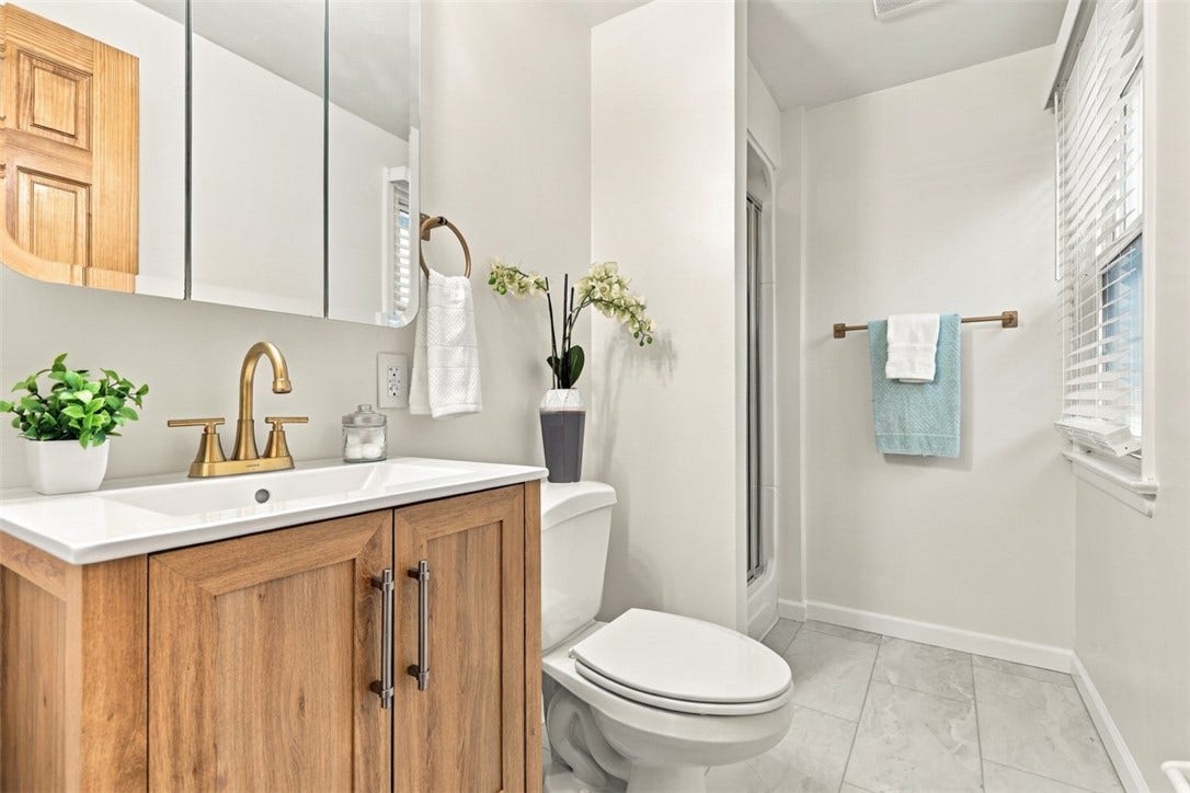 1260 Delfield, Bethel Park, PA 15102