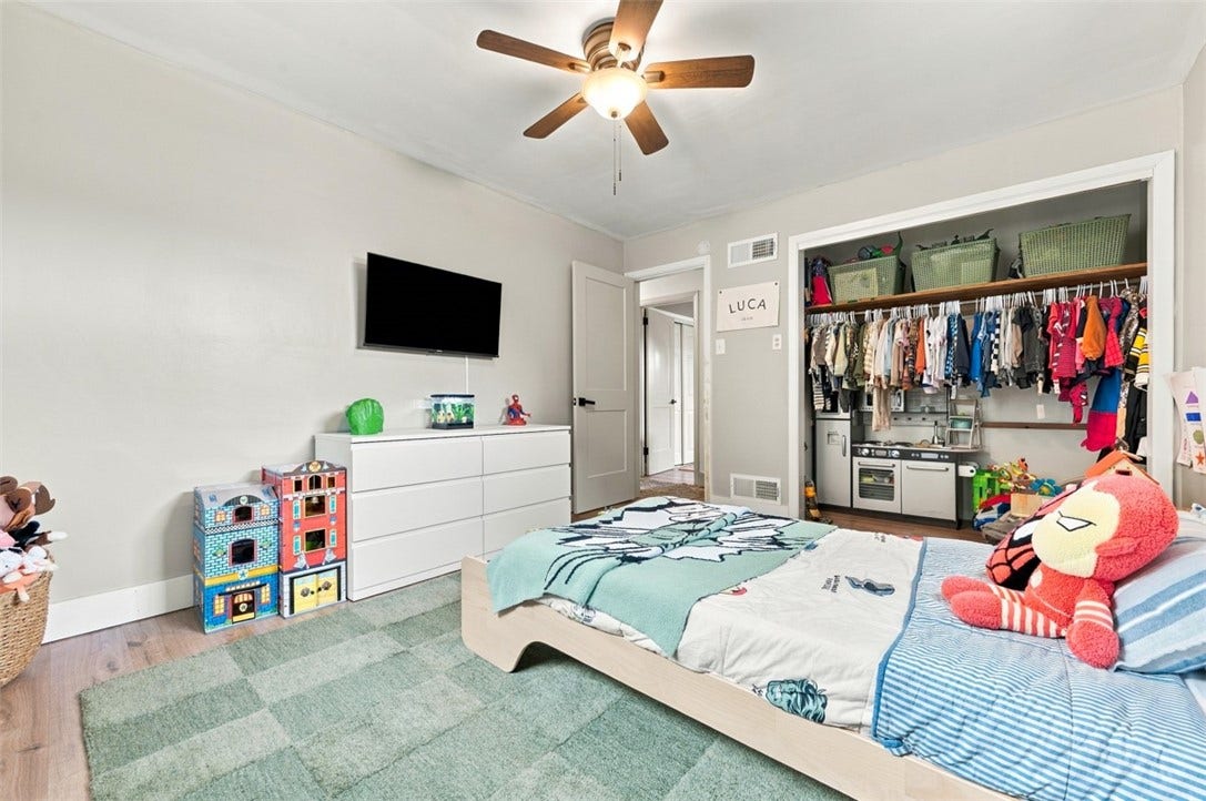 2nd Bedroom