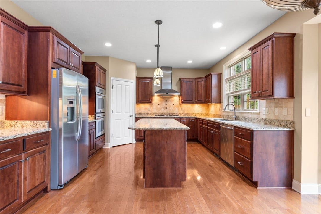 Granite Counters, Soft close drawers