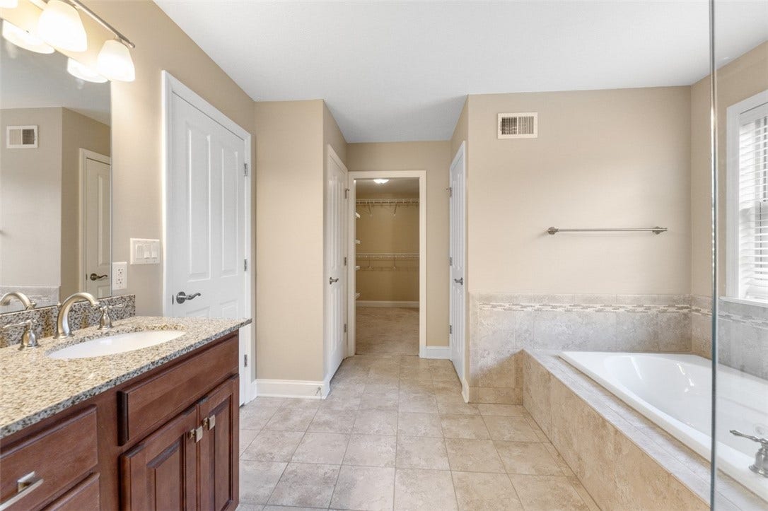 4801 Greenhead Ct, Murrysville, PA 15668