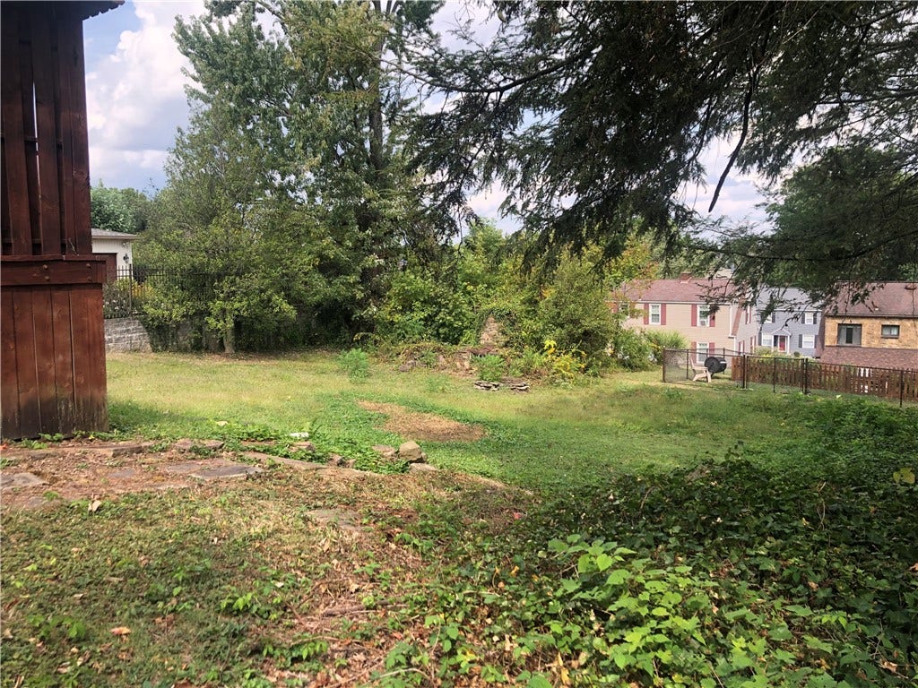 156 STOCKTON AVENUE, Uniontown, PA 15401