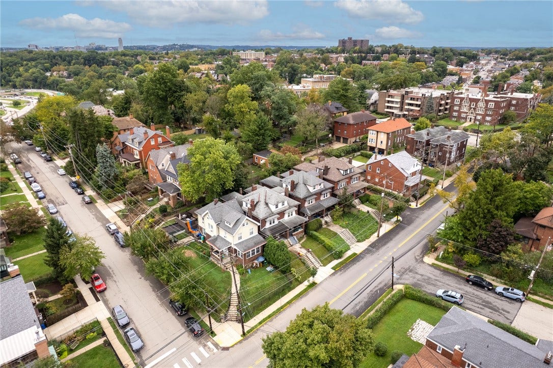 2840 Shady Ave, Pittsburgh, PA 15217