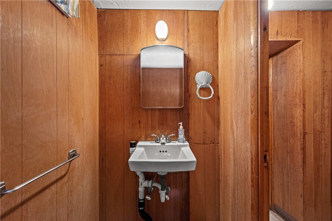 719 Woodbourne Ave, Pittsburgh, PA 15226 719 Woodbourne Ave, Pittsburgh, PA 15226