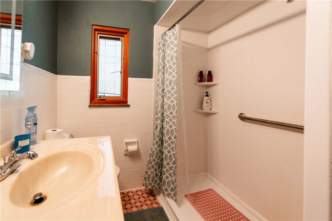 41 Northmont St, Greensburg, PA 15601