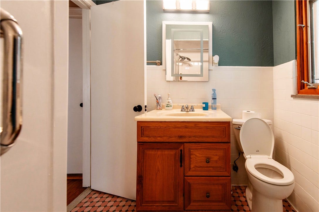41 Northmont St, Greensburg, PA 15601