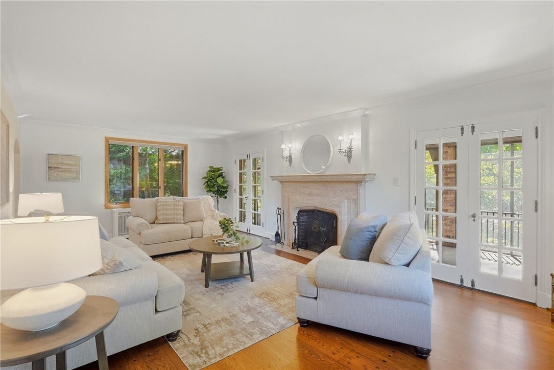 221 Lingrove Place, Pittsburgh, PA 15208
