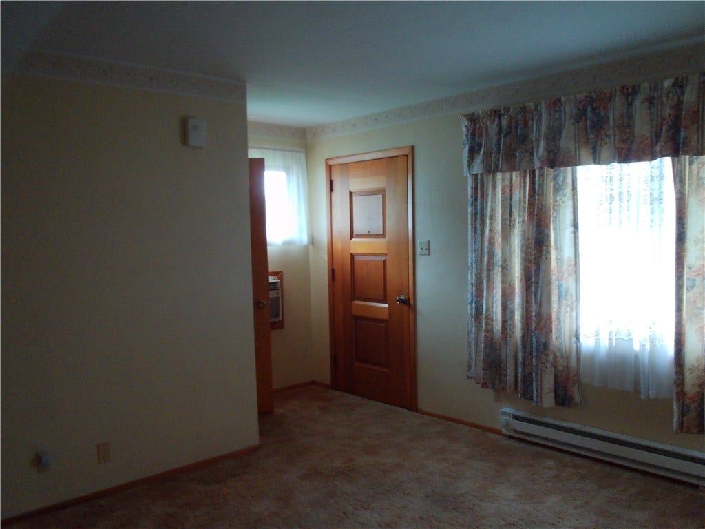 47 Cherry Avenue, Mount Pleasant, PA 15666