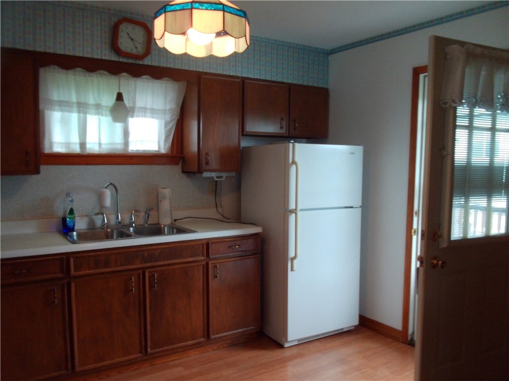 47 Cherry Avenue, Mount Pleasant, PA 15666
