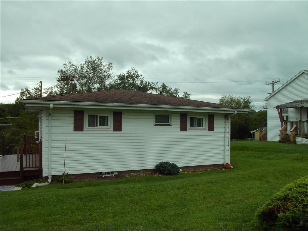 47 Cherry Avenue, Mount Pleasant, PA 15666