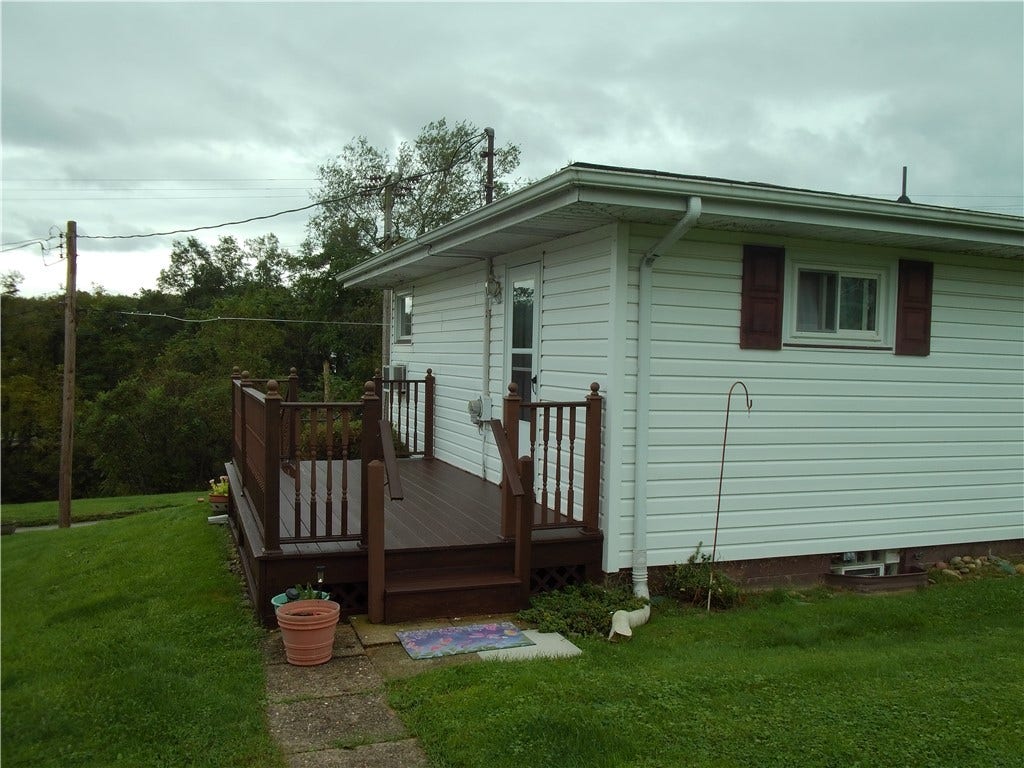 47 Cherry Avenue, Mount Pleasant, PA 15666