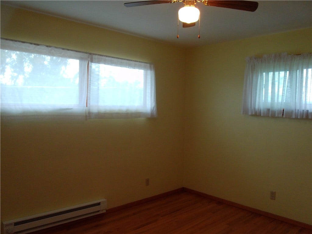 47 Cherry Avenue, Mount Pleasant, PA 15666