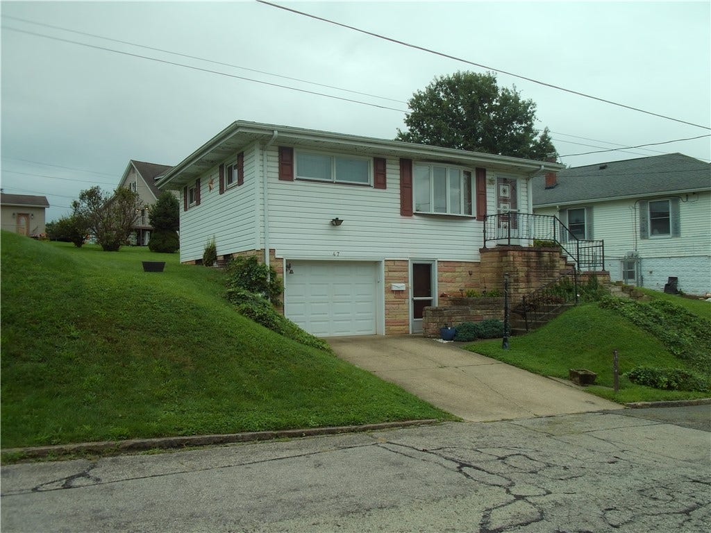 47 Cherry Avenue, Mount Pleasant, PA 15666