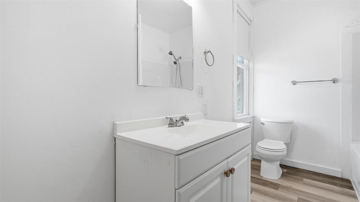 Main floor bath