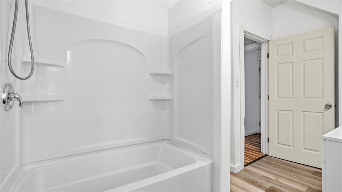 Main floor bath