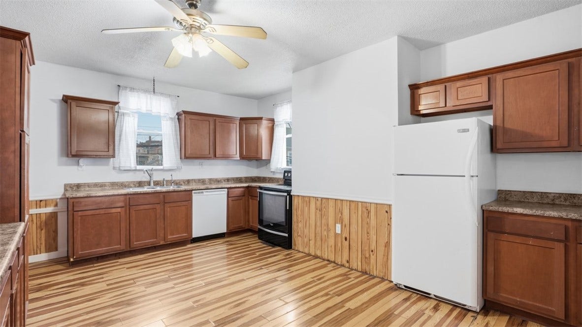 601 Mount Pleasant St, Greensburg, PA 15601