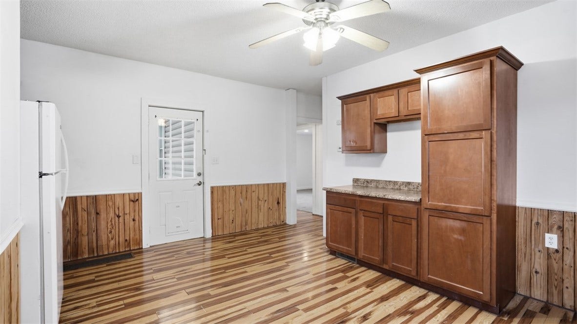601 Mount Pleasant St, Greensburg, PA 15601