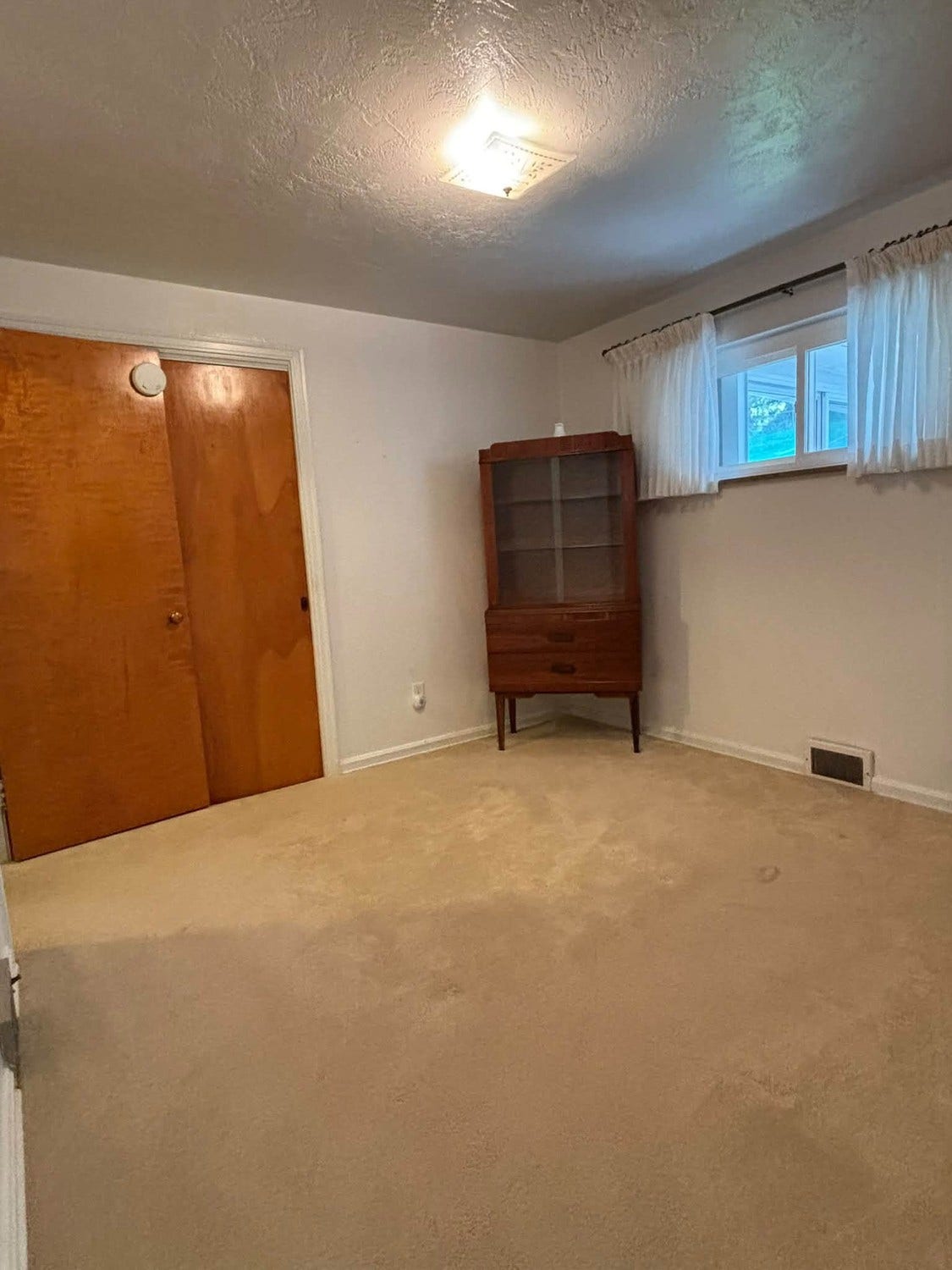 71 W Bruceton Road, Pittsburgh, PA 15236 71 W Bruceton Road, Pittsburgh, PA 15236