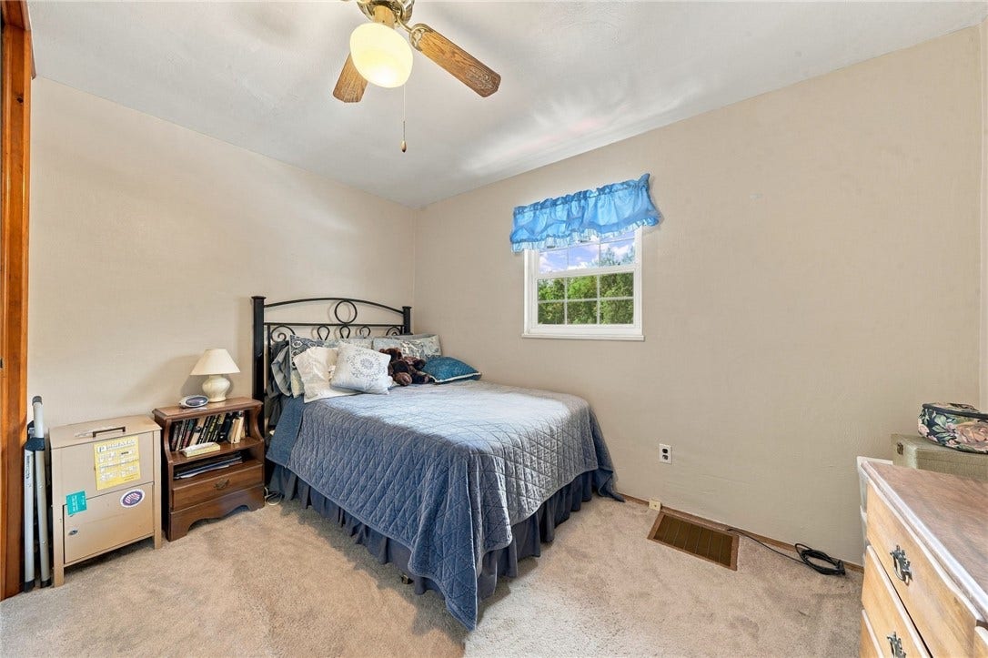 109 Dunbar Dr, Pittsburgh, PA 15235 109 Dunbar Dr, Pittsburgh, PA 15235