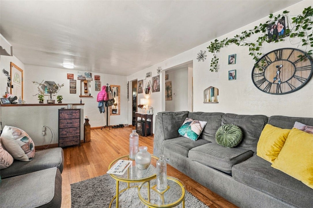 6344 Saltsburg Rd, Pittsburgh, PA 15235 6344 Saltsburg Rd, Pittsburgh, PA 15235