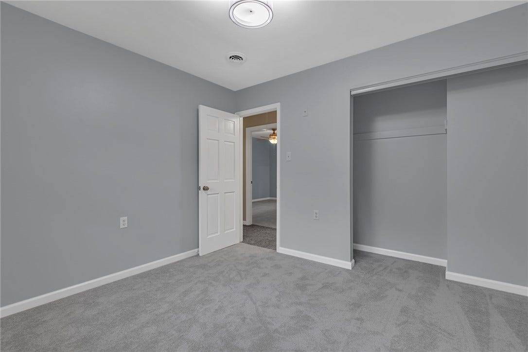 120 W Woodland Dr, Aliquippa, PA 15001