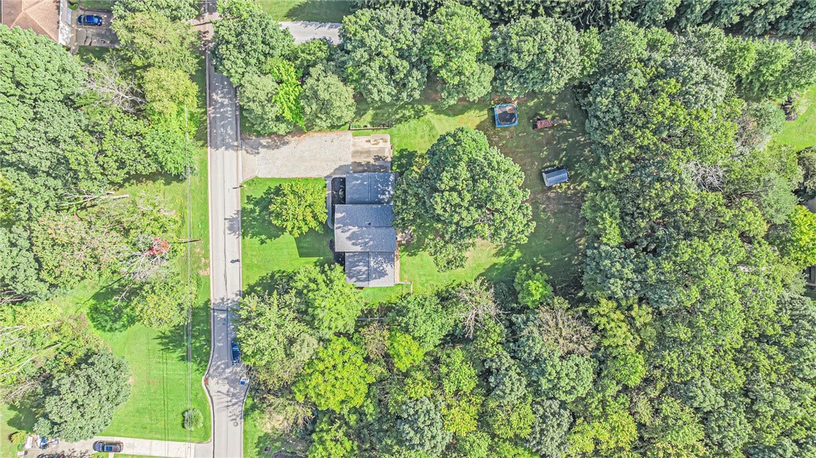 120 W Woodland Dr, Aliquippa, PA 15001