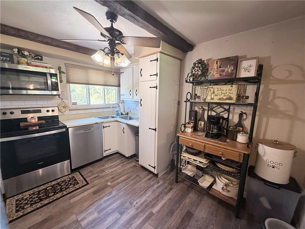 122 S Joslyn Dr, Pittsburgh, PA 15235 122 S Joslyn Dr, Pittsburgh, PA 15235
