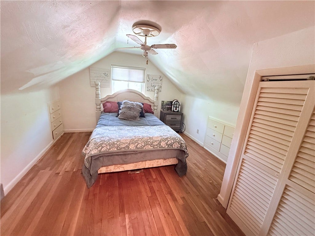 122 S Joslyn Dr, Pittsburgh, PA 15235 122 S Joslyn Dr, Pittsburgh, PA 15235