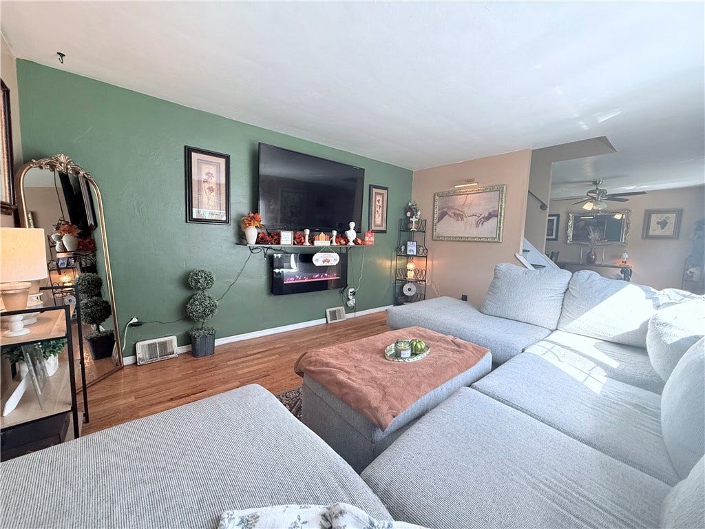 122 S Joslyn Dr, Pittsburgh, PA 15235 122 S Joslyn Dr, Pittsburgh, PA 15235