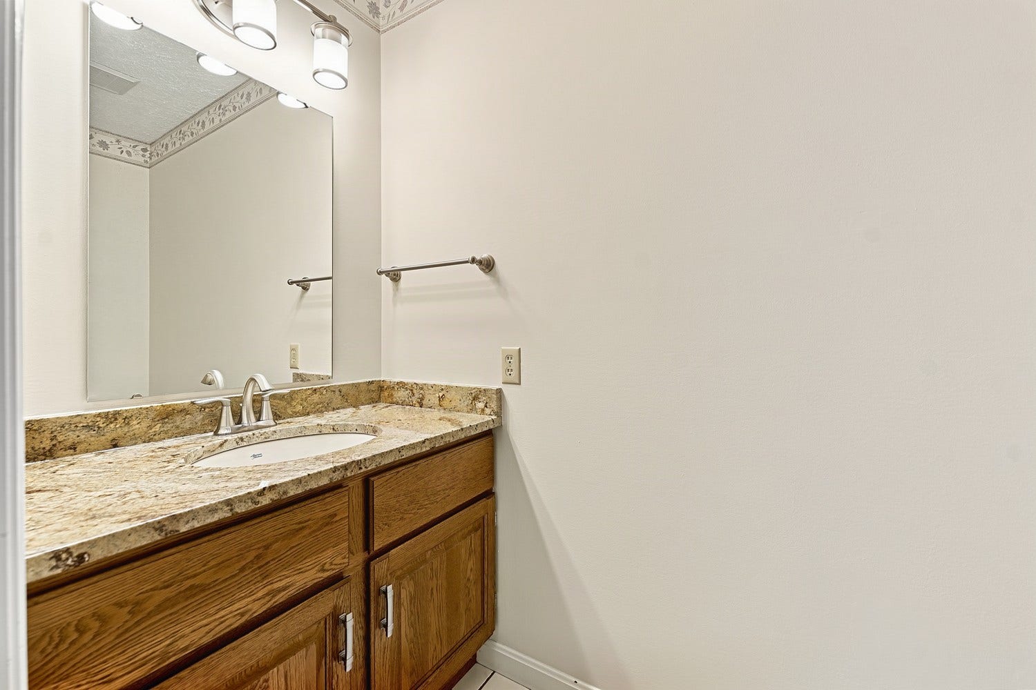 704 Red Barn Court, Pittsburgh, PA 15102